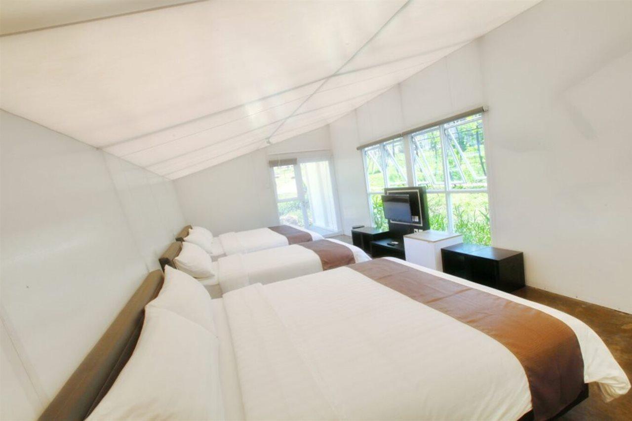 Hotel Leuweung Geledegan
