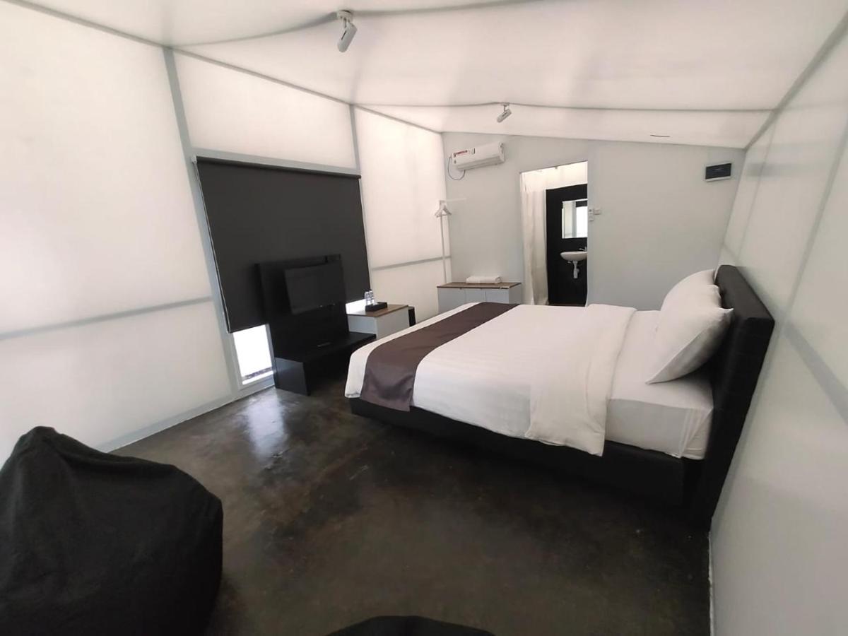 Hotel Leuweung Geledegan 3*