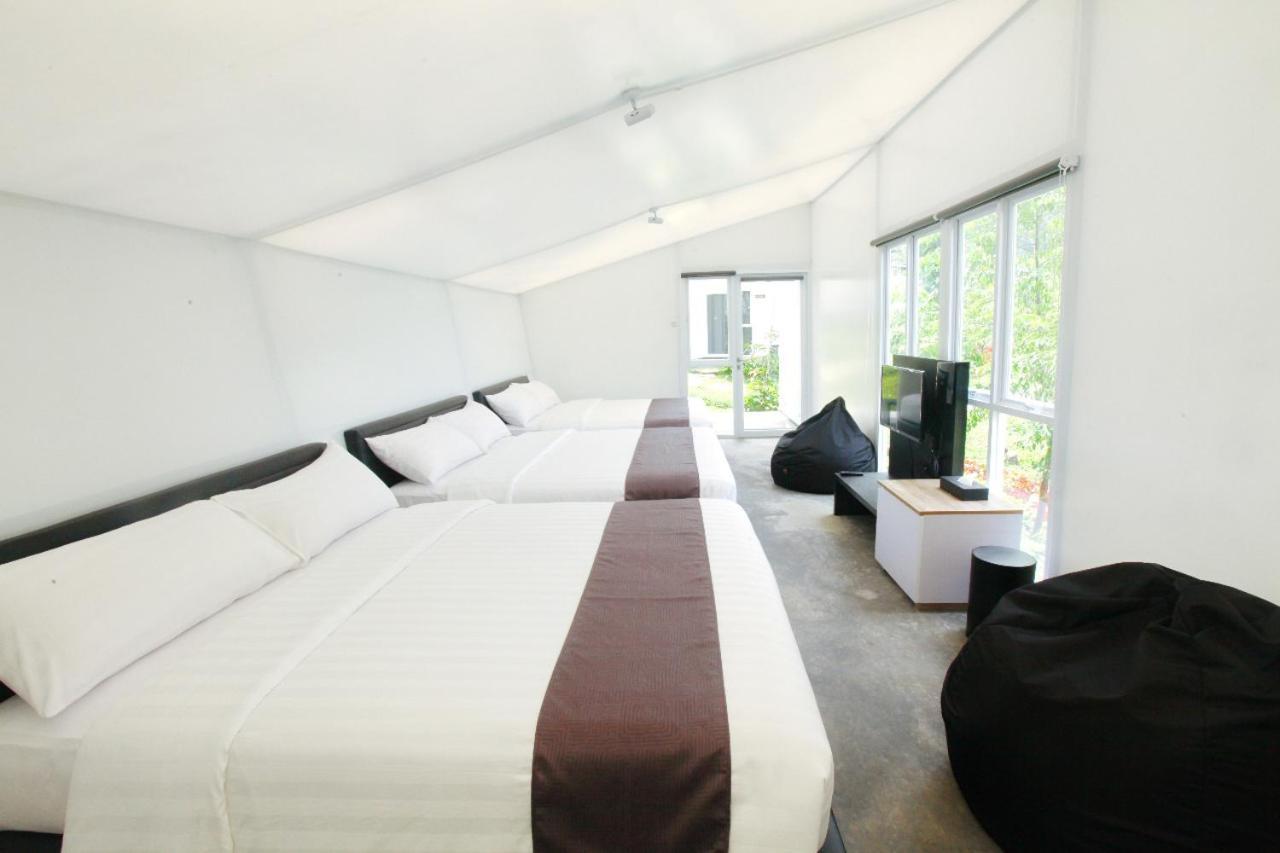 Hotel Leuweung Geledegan Bogor